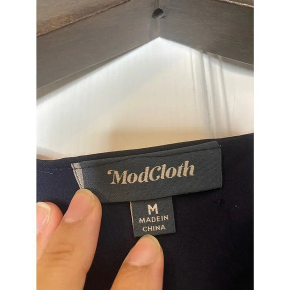 Modcloth fits of bliss short sleeve navy polka dot dress sz M - Picture 10 of 12